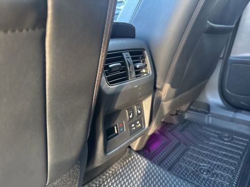 Used 2021 Nissan Rogue Platinum image 28