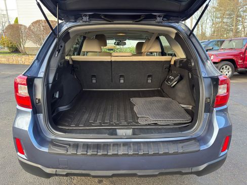 Used 2016 Subaru Outback 2.5i Limited AWD/4WD image 13