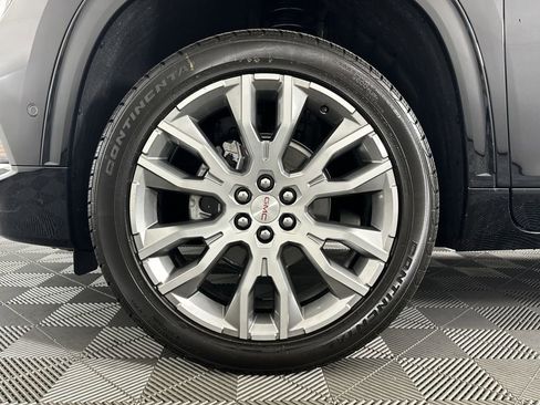 New 2025 GMC Acadia Denali w/ Super Cruise Package image 9