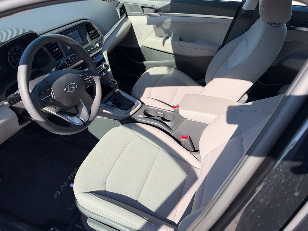 Used 2020 Hyundai Elantra SE FWD image 6