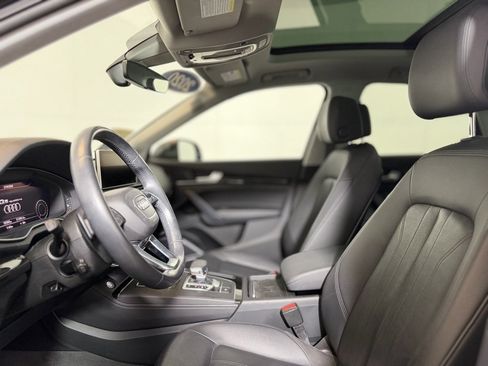 Used 2020 Audi Q5 Prestige w/ Prestige Package image 15