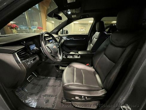 Used 2024 Cadillac XT6 Sport image 18