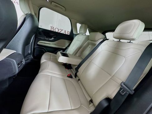 New 2026 Lincoln Corsair Premiere w/ Rear Removable Package Tray FWD image 26