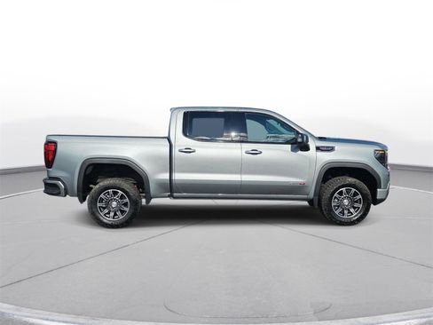 Used 2025 GMC Sierra 1500 AT4 image 4