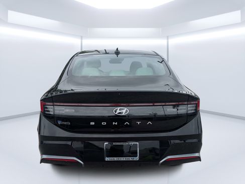 Certified 2024 Hyundai Sonata SEL FWD image 4