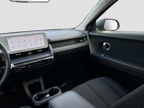Used 2024 Hyundai Ioniq 5 SEL image 23