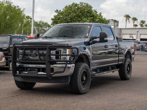 Used 2019 Ford F250 XL w/ STX Appearance Package AWD/4WD image 3