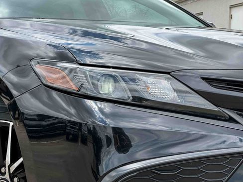 Used 2023 Toyota Camry SE FWD image 10