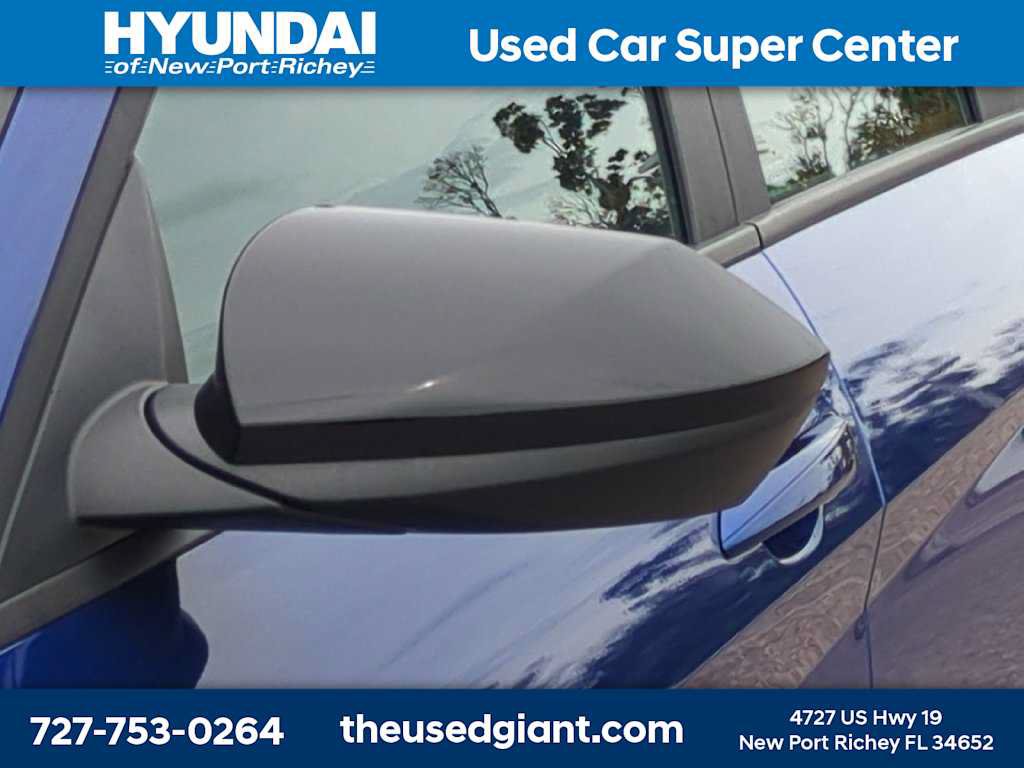 Used 2025 Hyundai Elantra Sport FWD image 11