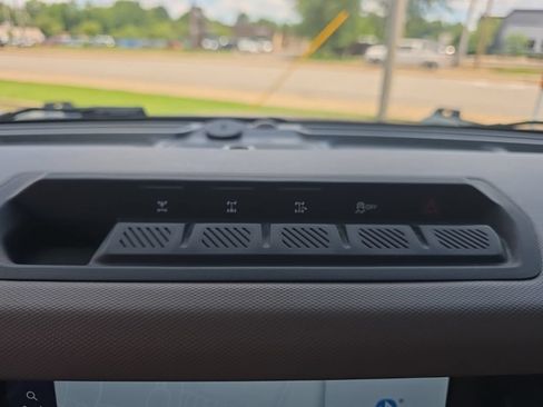 Used 2022 Ford Bronco Wildtrak AWD/4WD image 26