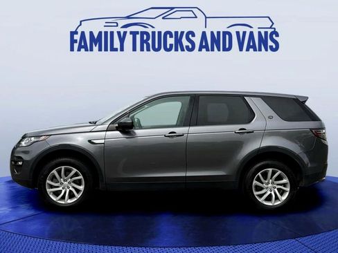 Used 2017 Land Rover Discovery Sport HSE image 2