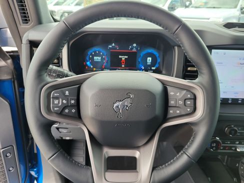 New 2026 Ford Bronco Badlands AWD/4WD image 14