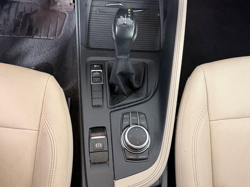 Used 2018 BMW X1 sDrive28i w/ Convenience Package FWD image 17
