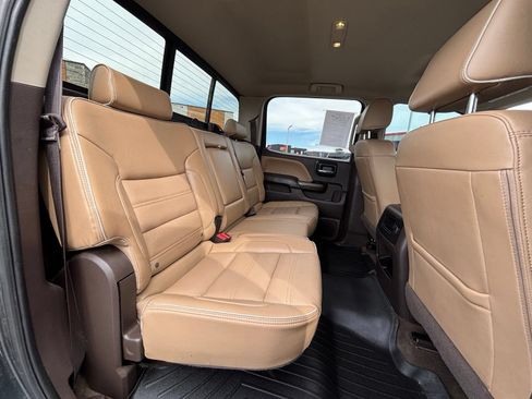 Used 2018 GMC Sierra 2500 Denali w/ Duramax Plus Package AWD/4WD image 26