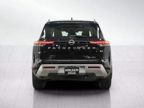 Used 2023 Nissan Pathfinder SL AWD/4WD image 4