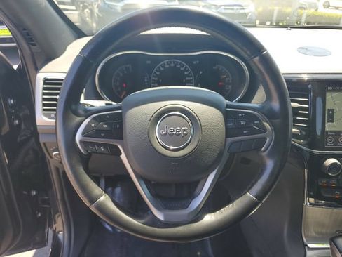 Used 2022 Jeep Grand Cherokee Laredo X AWD/4WD image 27