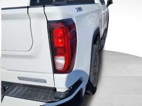 Used 2021 GMC Sierra 1500 Elevation w/ Preferred Package image 14