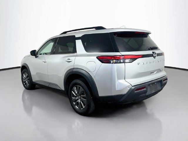 Used 2024 Nissan Pathfinder SV FWD image 7