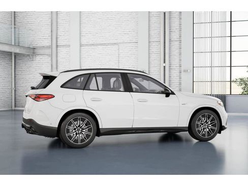 Used 2025 Mercedes-Benz GLC 43 AMG 4MATIC image 17