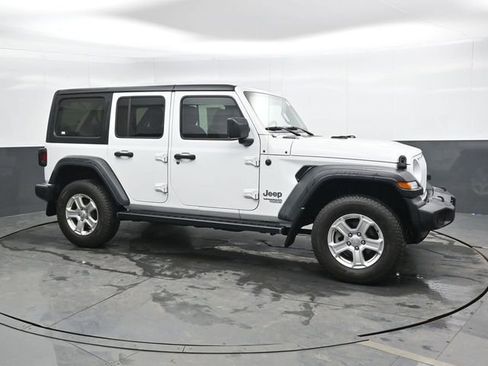 Used 2020 Jeep Wrangler Unlimited Sport S AWD/4WD image 3