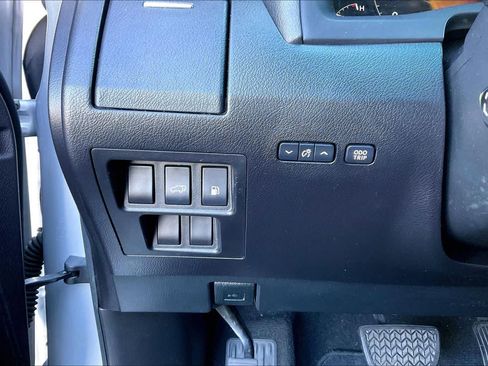 Used 2011 Lexus RX 350 2WD w/ Premium Pkg image 34