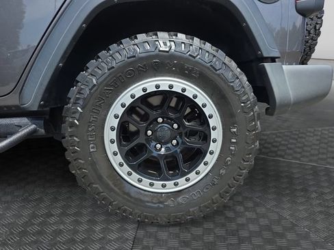Used 2018 Jeep Wrangler Unlimited Sport S AWD/4WD image 33