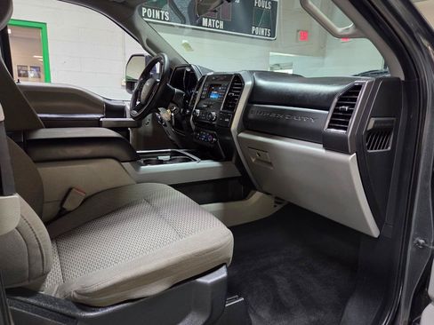 Used 2018 Ford F250 XLT w/ XLT Value Package AWD/4WD image 23