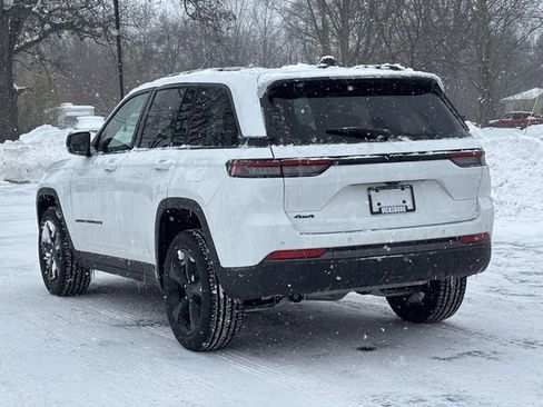New 2026 Jeep Grand Cherokee Limited w/ Limited Altitude Package image 14