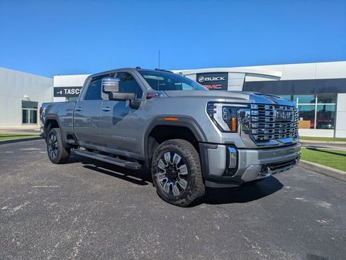 New 2026 GMC Sierra 2500 Denali w/ LPO, Black Badging Package AWD/4WD image 2