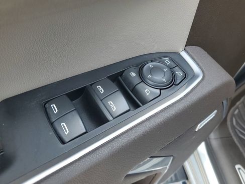 Used 2026 Chevrolet Silverado 1500 LTZ AWD/4WD image 9