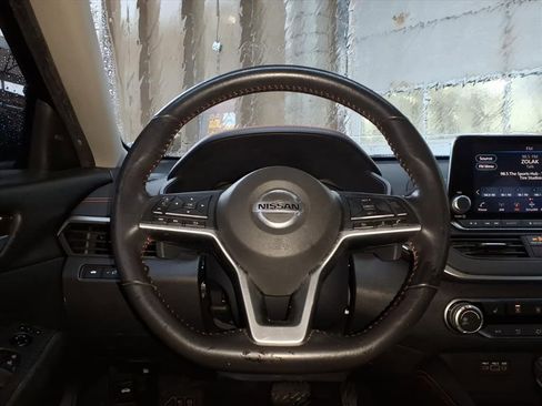 Used 2022 Nissan Altima 2.5 SR w/ Midnight Edition Package image 20