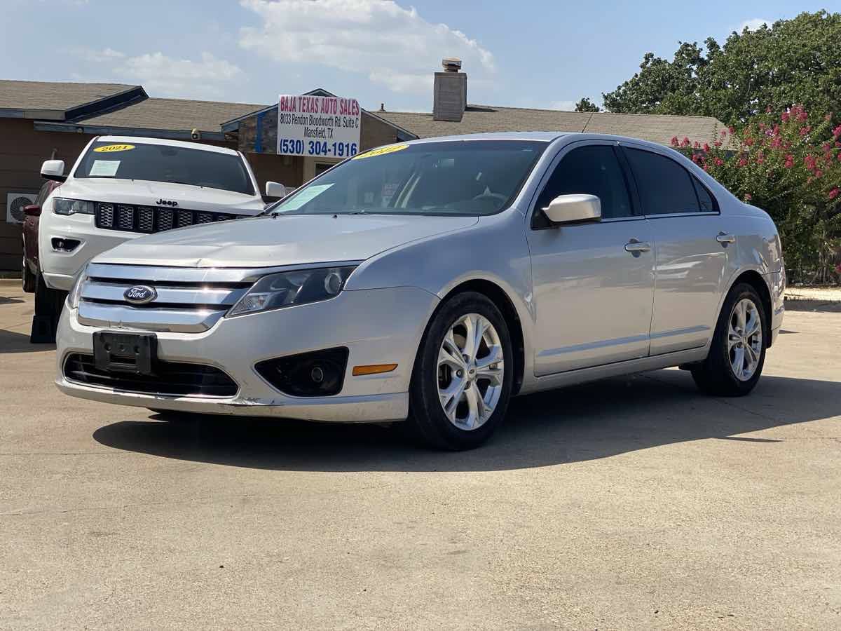 Used 2012 Ford Fusion SE FWD image 2