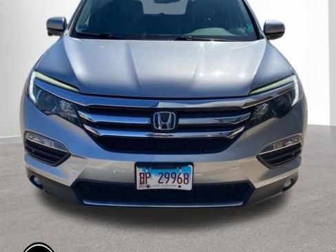 Used 2016 Honda Pilot Touring image 1
