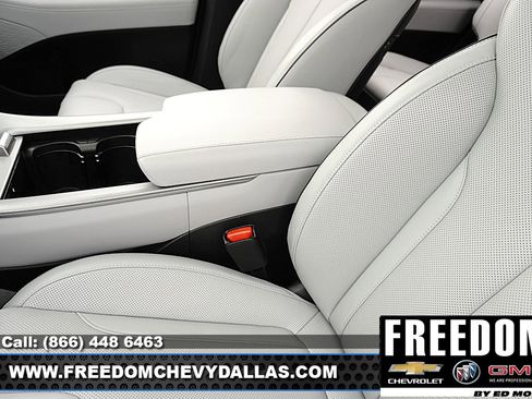 Used 2025 Hyundai Palisade SEL AWD/4WD image 32