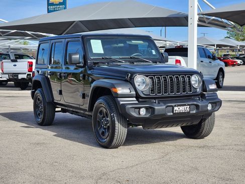 Used 2025 Jeep Wrangler Unlimited Sport AWD/4WD image 3