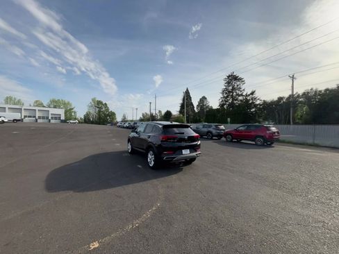 Used 2025 Buick Encore GX Preferred FWD image 16