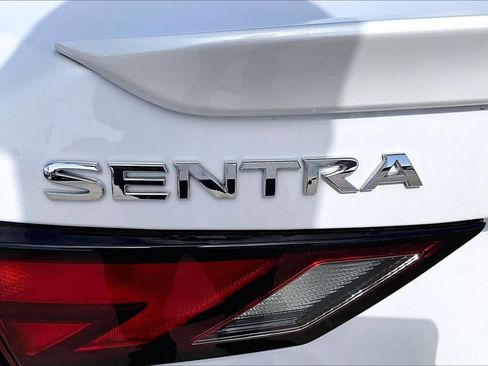 Used 2021 Nissan Sentra SR FWD image 31