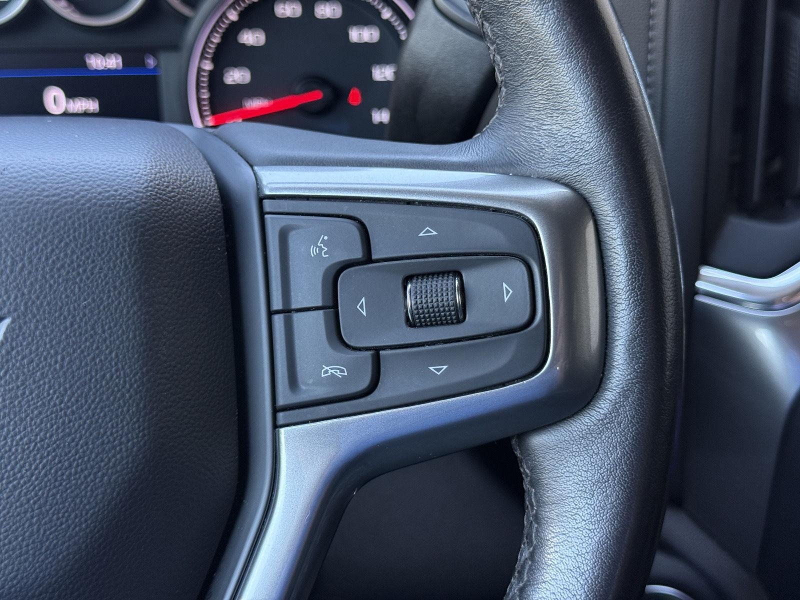 Used 2022 Chevrolet Silverado 1500 RST AWD/4WD image 31