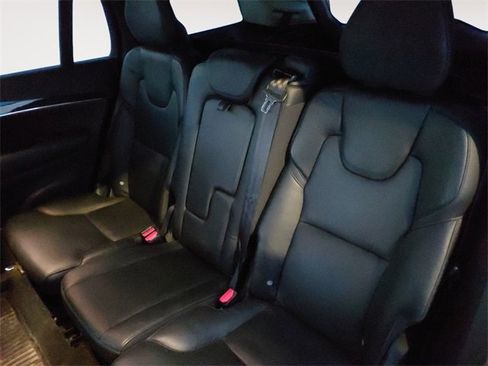 Used 2016 Volvo XC90 T6 Momentum w/ Momentum Plus Package image 13