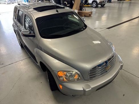 Used 2010 Chevrolet HHR LT w/ LT Preferred Equipment Group FWD image 22