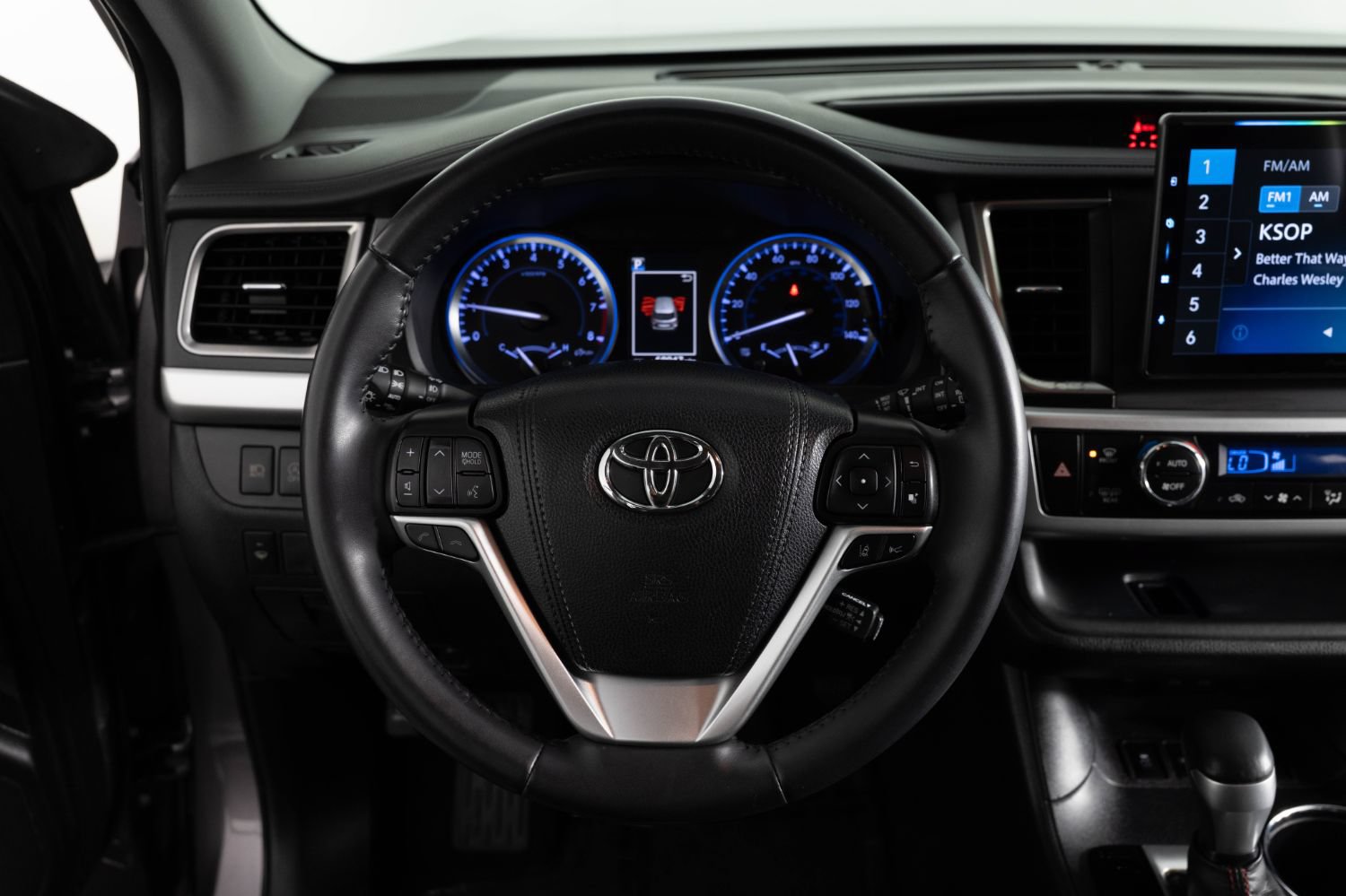 Used 2019 Toyota Highlander SE AWD/4WD image 33