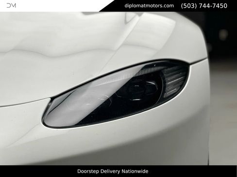 Used 2020 Aston Martin V8 Vantage Coupe image 12