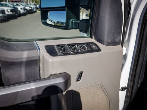 Used 2022 Ford F350 XLT AWD/4WD image 16