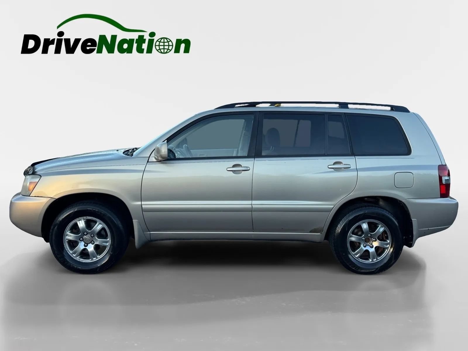 Used 2005 Toyota Highlander 4WD V6 w/ 3rd Row image 8