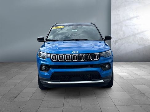 Used 2024 Jeep Compass Limited image 4