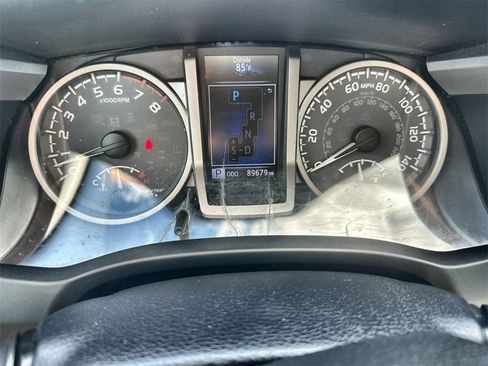 Used 2017 Toyota Tacoma SR5 image 30