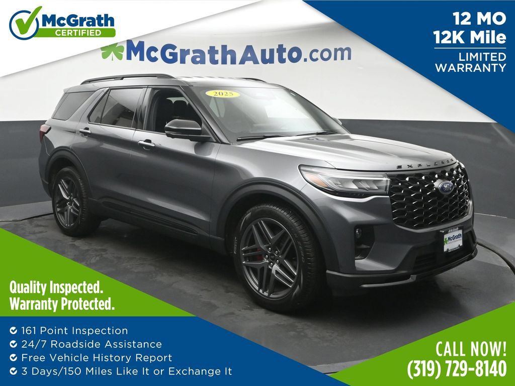 Used 2025 Ford Explorer ST AWD/4WD image 1