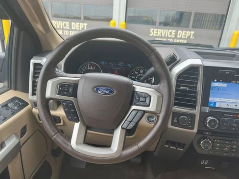 Used 2018 Ford F150 Lariat image 24