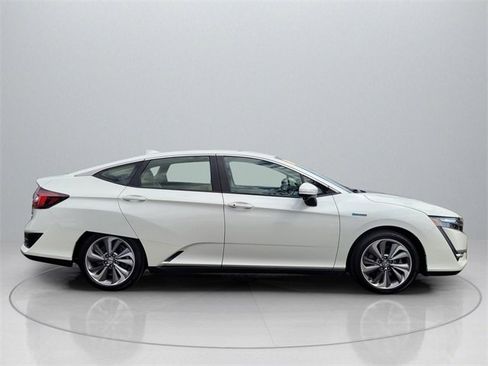 Used 2019 Honda Clarity Base image 9