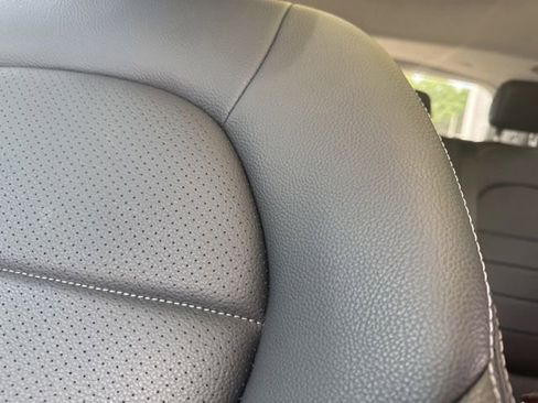 Used 2020 Mercedes-Benz GLC 300 image 7